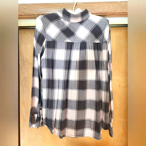 BP Pink & Gray Plaid Buttondown - Picture 2 of 4